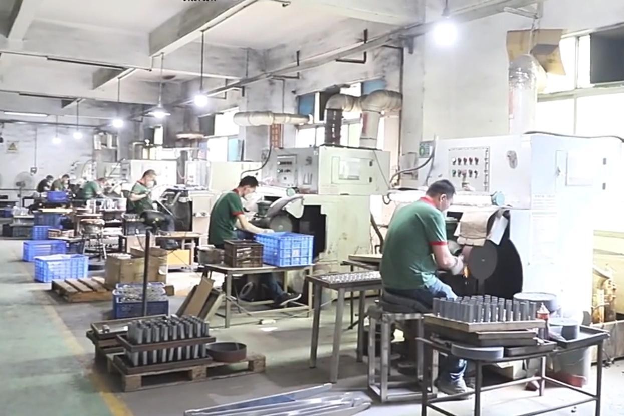 Surface finishing workshop photo 1