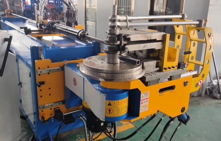 Steel processing workshop photo 6
